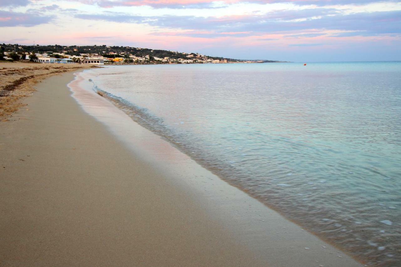 Home Holiday Salento Monica'S House Pescoluse Marina Di Pescoluse Exterior photo